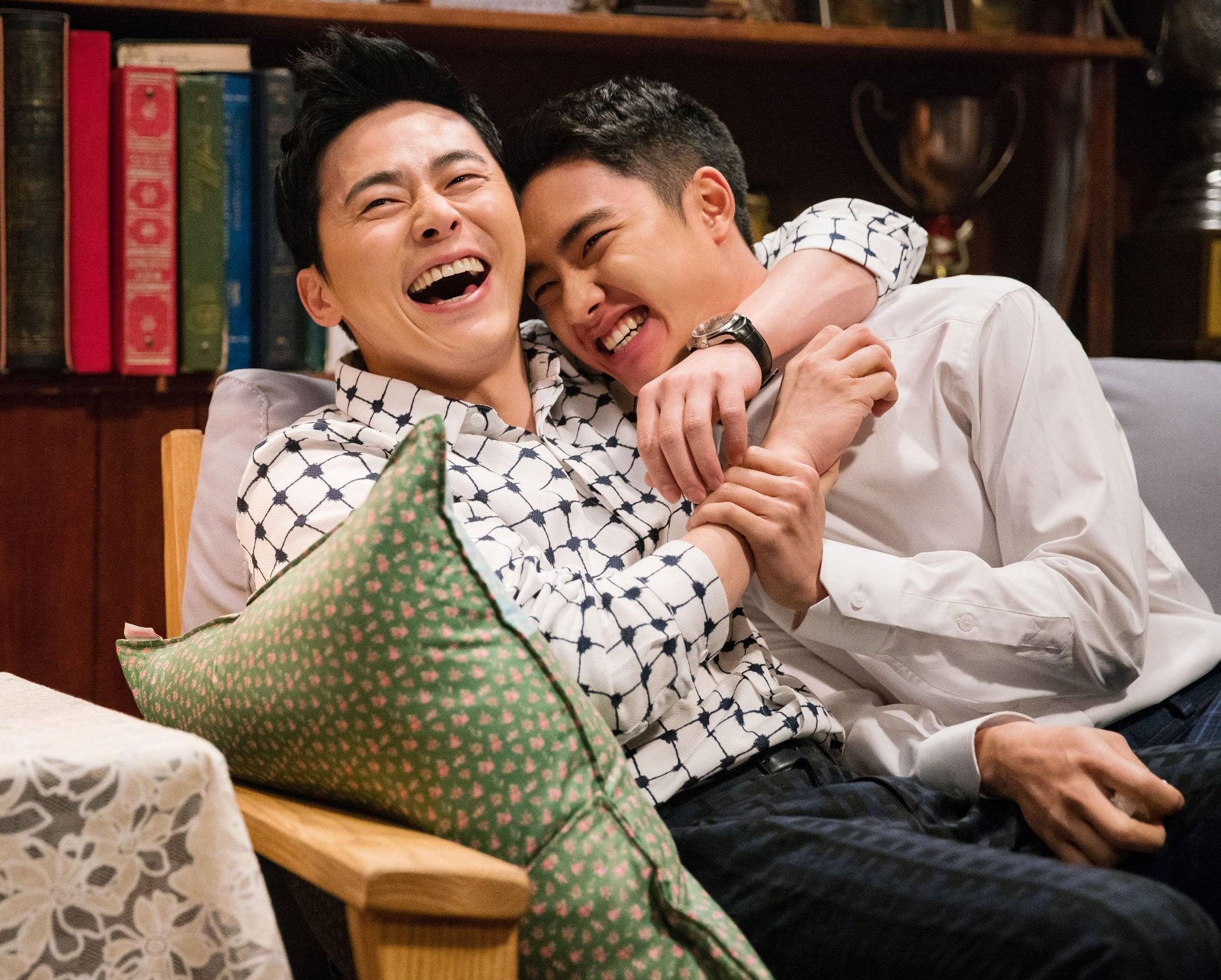 Дорама world сайт. Идеальный мир дорама. Дорама телега. Jo Jungsuk and do Kyung Soo in Hyung перевод на русский.